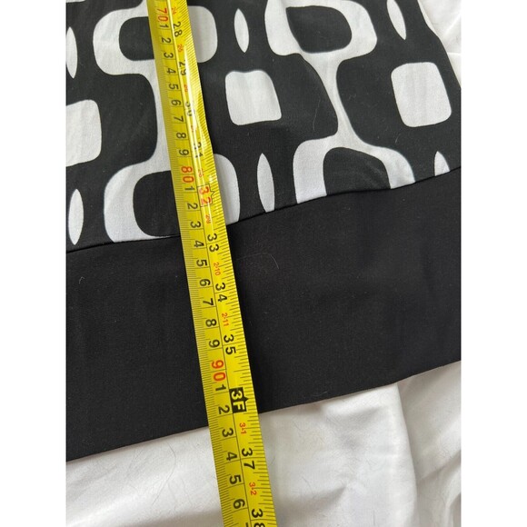 Tiana B Black and White Geometric Sheath Style Knee Length Shift Dress 2X - Picture 8 of 9